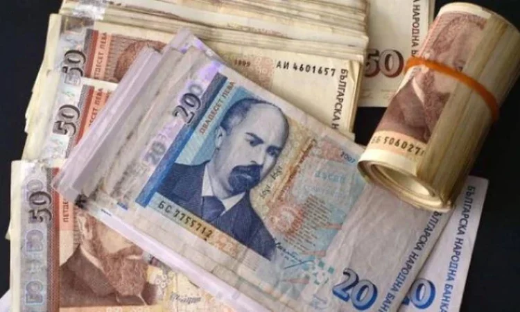 Голяма сделка: Още една банка в България променя собствеността си, продават я 59 Голяма сделка: Още една банка в България променя собствеността си, продават я