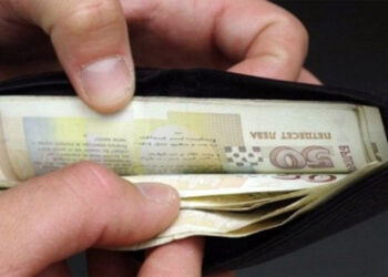Ето от кога и точно с колко ще се вдигне минималната заплата в България